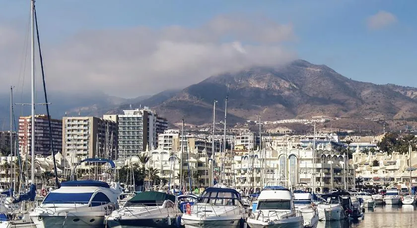First Line, To The Beach, 1 Bed Apt , Sleeps Benalmadena 0*,