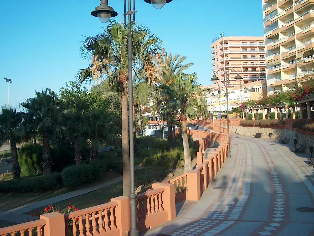 First Line, To The Beach, 1 Bed Apt , Sleeps Benalmadena