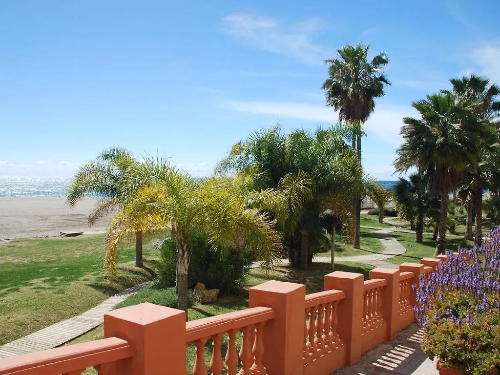 Apartment First Line, To The Beach, 1 Bed Apt , Sleeps Benalmadena