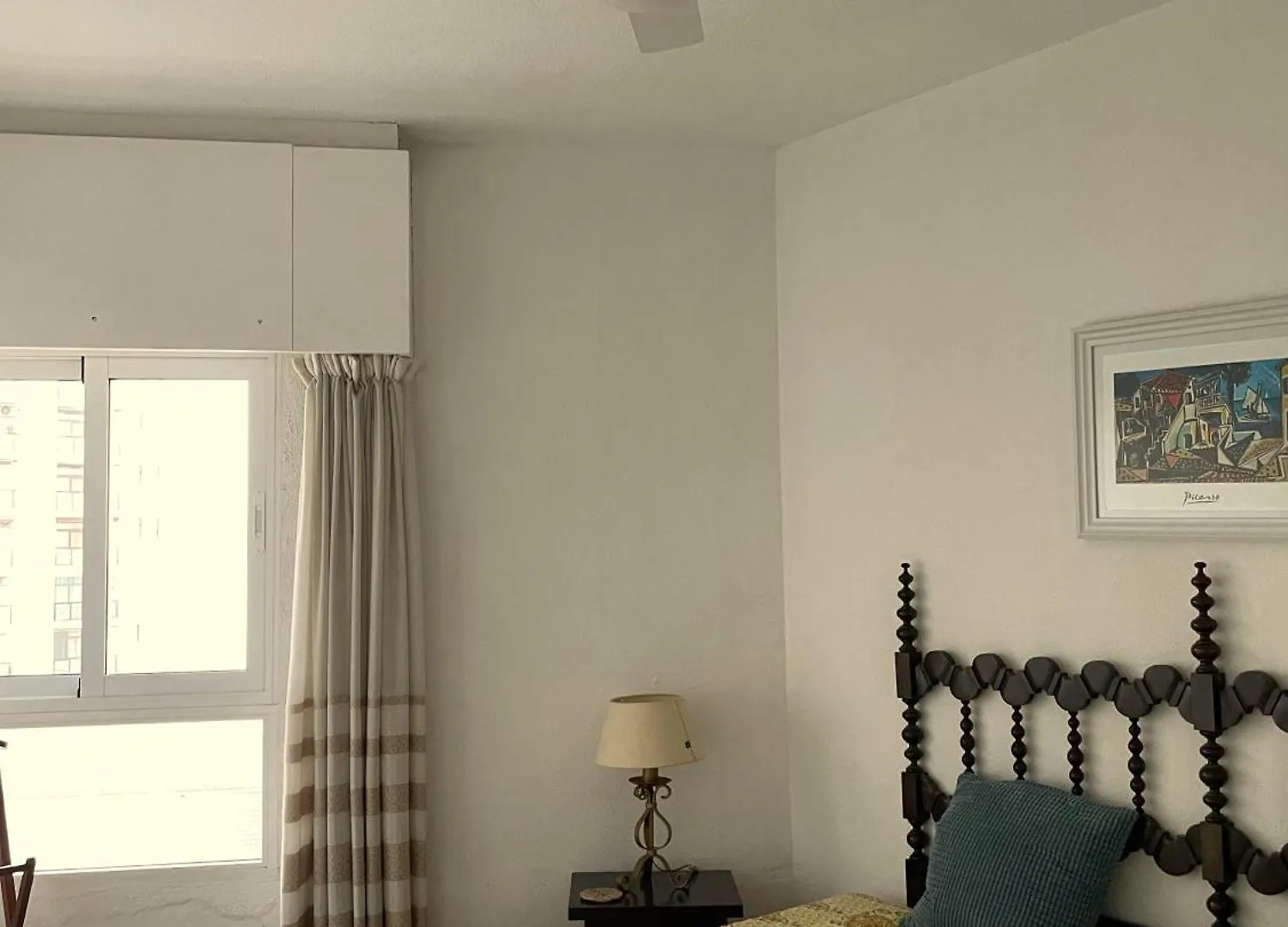 First Line, To The Beach, 1 Bed Apt , Sleeps 贝纳尔马德纳 公寓