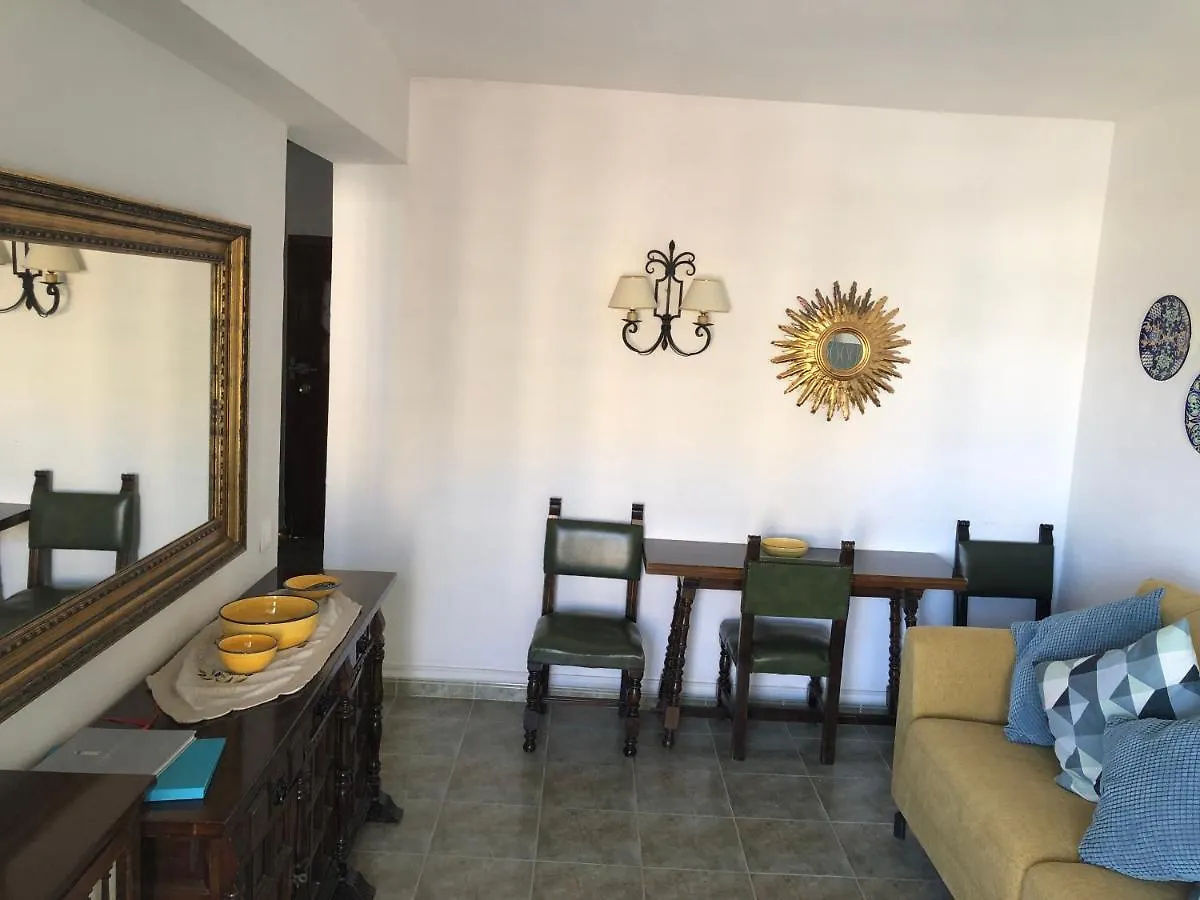 Апартаменты First Line, To The Beach, 1 Bed Apt , Sleeps Бенальмадена